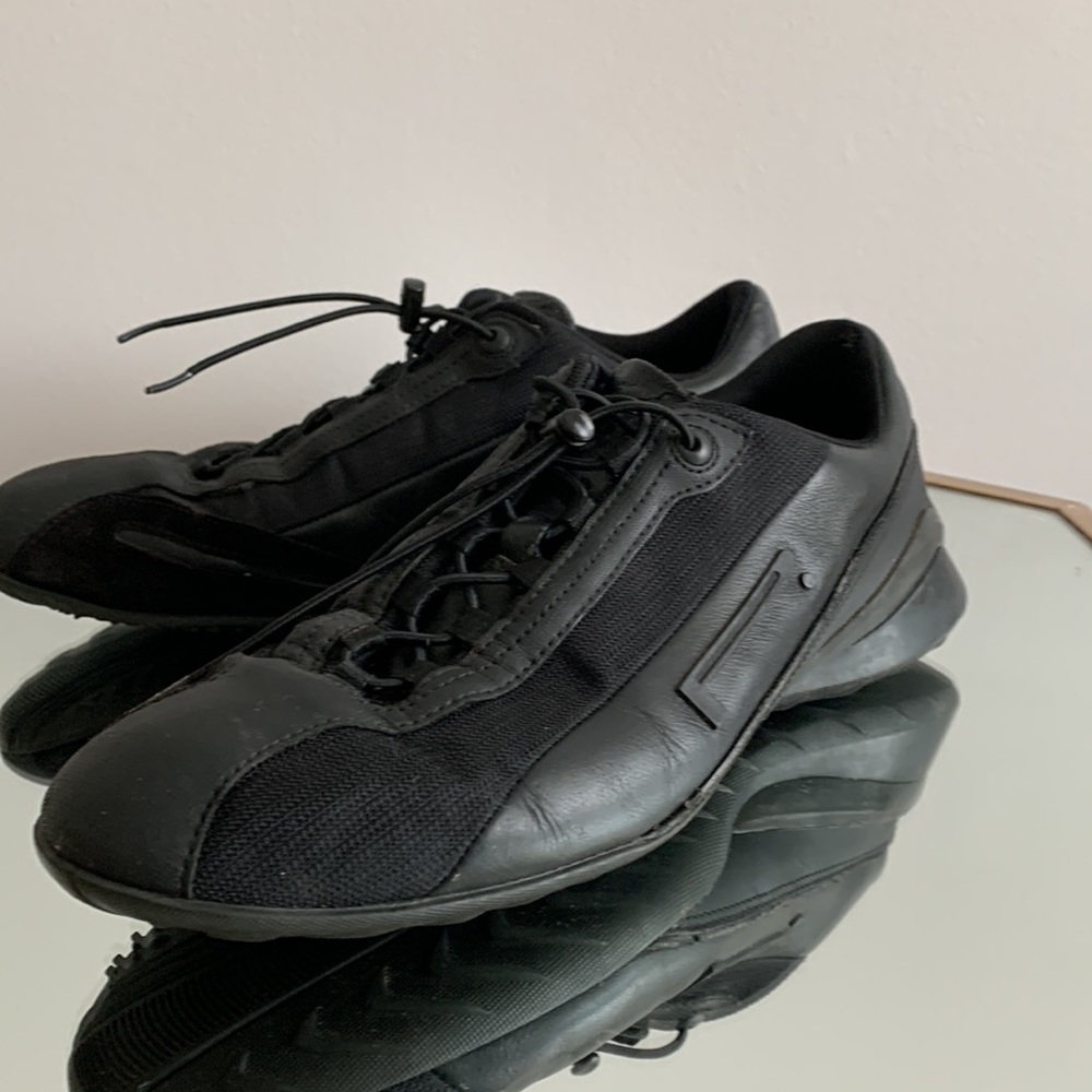 Pirelli Mens Size 9 GUC